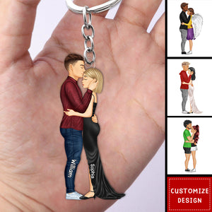 New-Personalized Hugging Couple Keychain - Gift For Couple